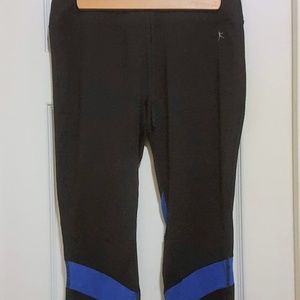 ⚘DANSKIN NOW - Active Capri pants